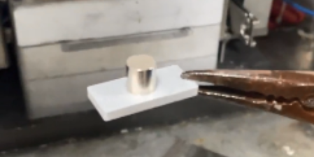 铜铝复合电池极柱焊接视频